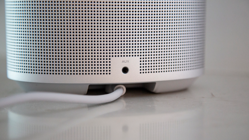 Illustration for article titled Bose's Fancy Home Speaker Might Be the Best Sounding Echo Alternative Yet